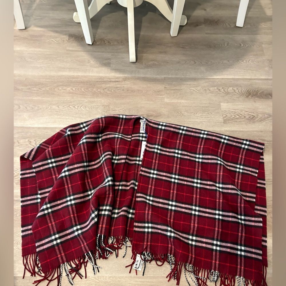 Burberry red Charlotte Check Wool-Cashmere Cape - Picture 11 of 12